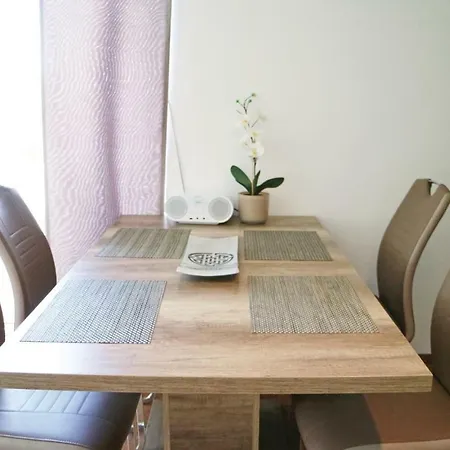 アパート 2 Bedroom In バース